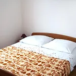 With Parking Space Sutivan, Brac - 745 Apartment
