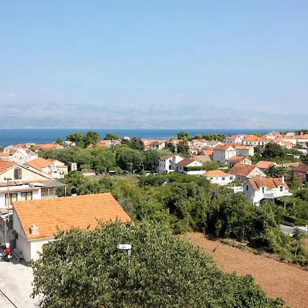 With Parking Space Sutivan, Brac - 745 * Sutivan