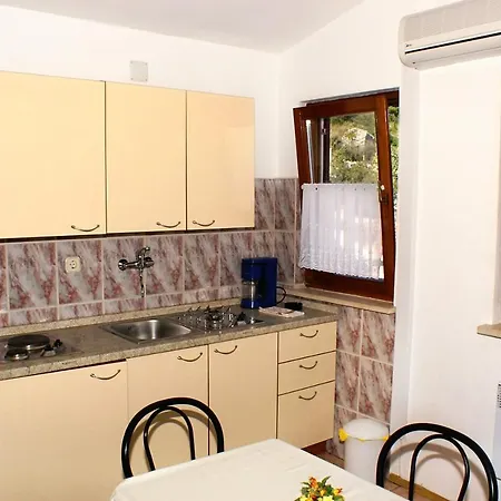 Lägenhet With Parking Space Sutivan, Brac - 745 *