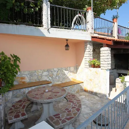 With Parking Space Sutivan, Brac - 745 Lägenhet