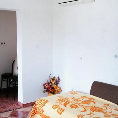 With Parking Space Sutivan, Brac - 745 *