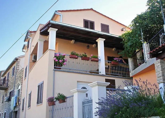 With Parking Space Sutivan, Brac - 745 *