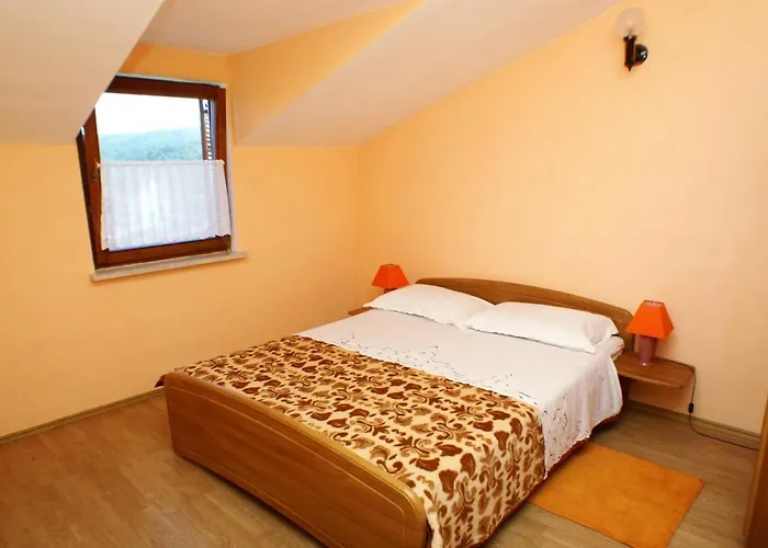 With Parking Space Sutivan, Brac - 745 *